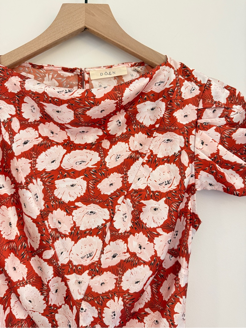 Doen Alna Dress in Rouge Fleurs D’anemine - Picture 11 of 13